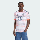 Camisa Bayern de Munique II 2025/26