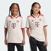 Conjunto Infantil Bayern de Munique III 2024/25