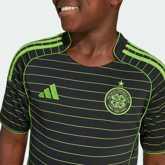 Conjunto Infantil Celtic II 2025/26