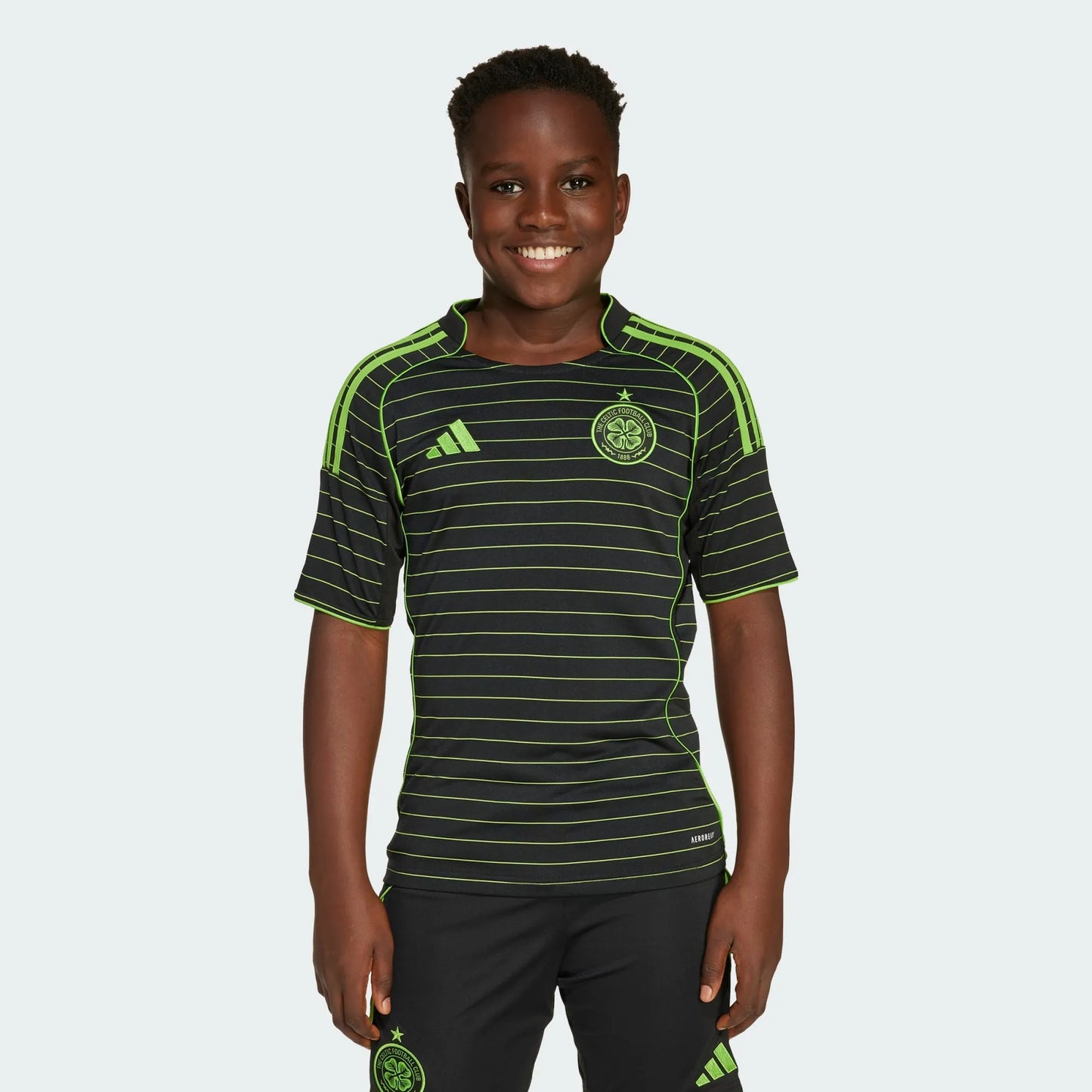 Conjunto Infantil Celtic II 2025/26
