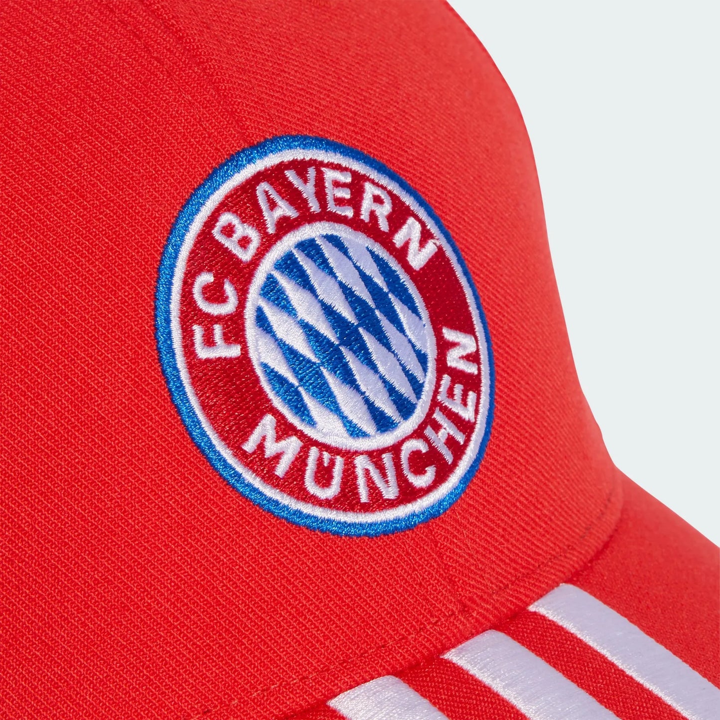 Boné Bayern de Munique Clássico Vermelho
