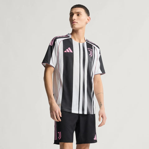 Camisa Juventus I 2025/26 Jogador