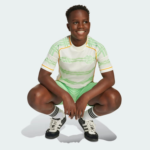 Conjunto Infantil Celtic III 2025/26