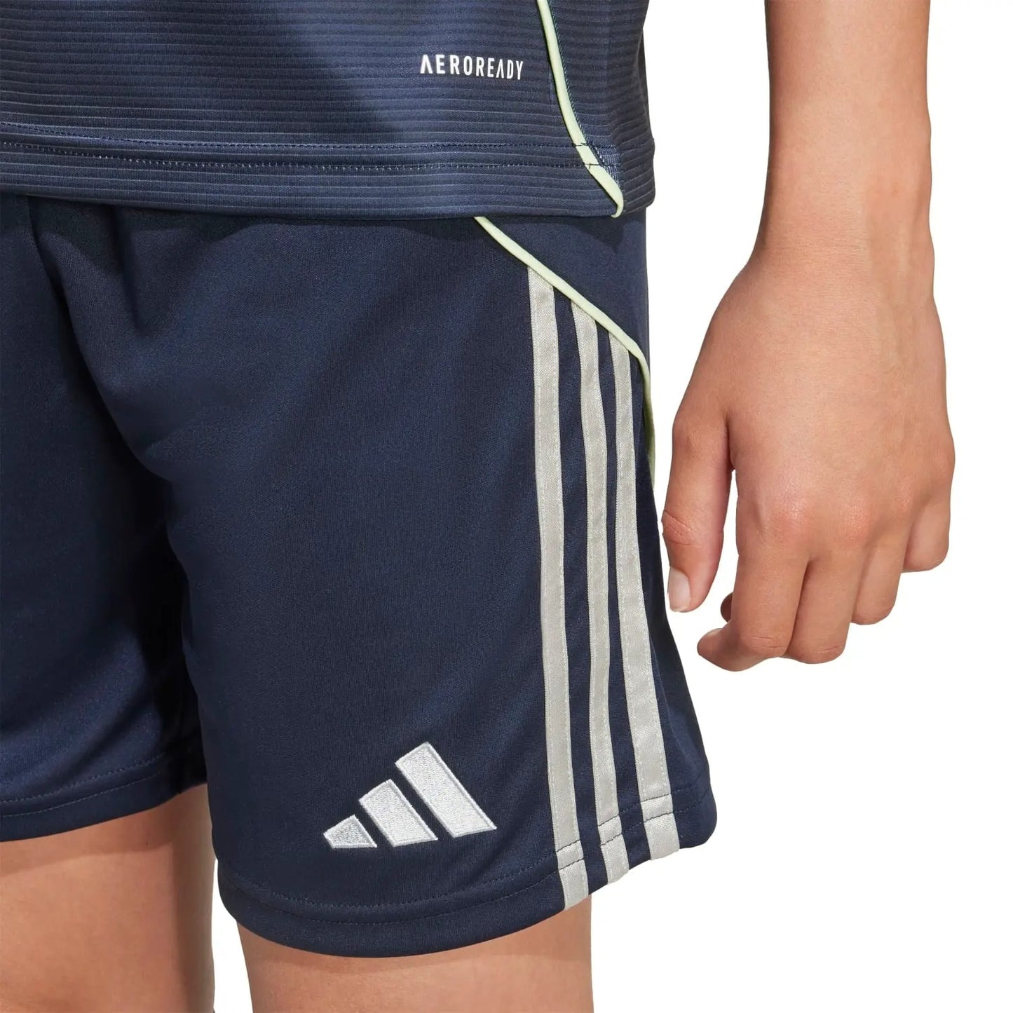 Conjunto Infantil Real Madrid II 2025/26