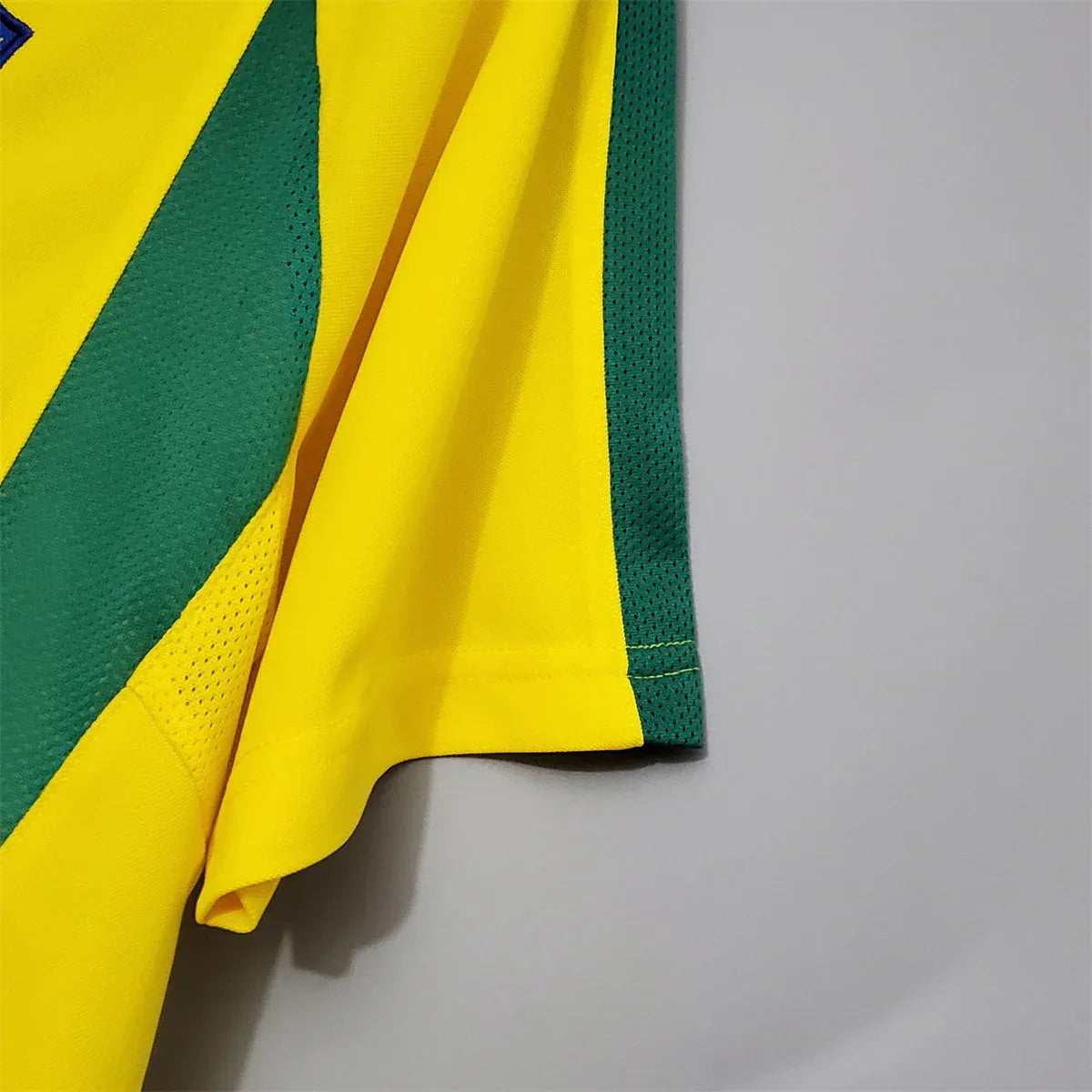 Camisa Retrô Seleção Brasileira I 2002/03