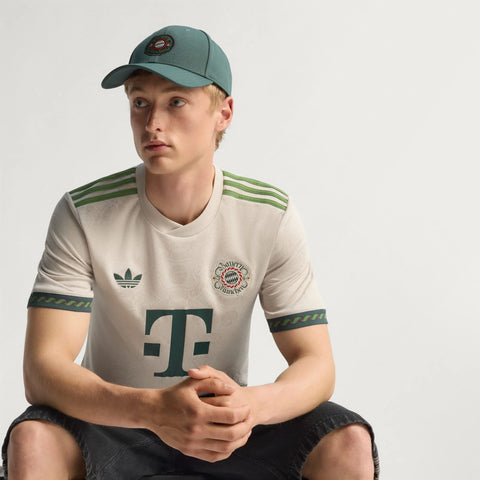 Camisa Bayern de Munique Especial Oktoberfest 2025