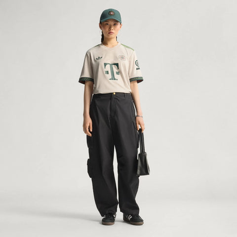 Camisa Bayern de Munique Especial Oktoberfest 2025 Feminina