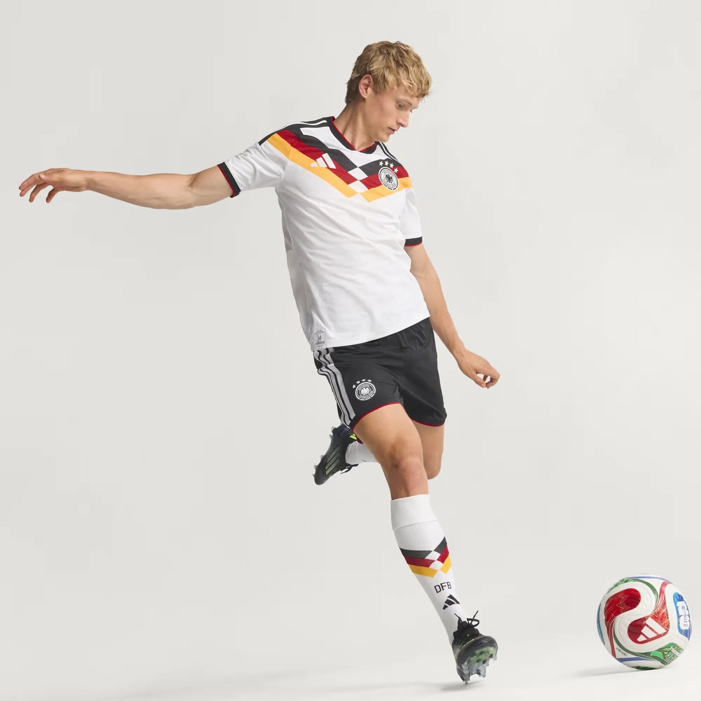Camisa Alemanha I 2026/27 Jogador